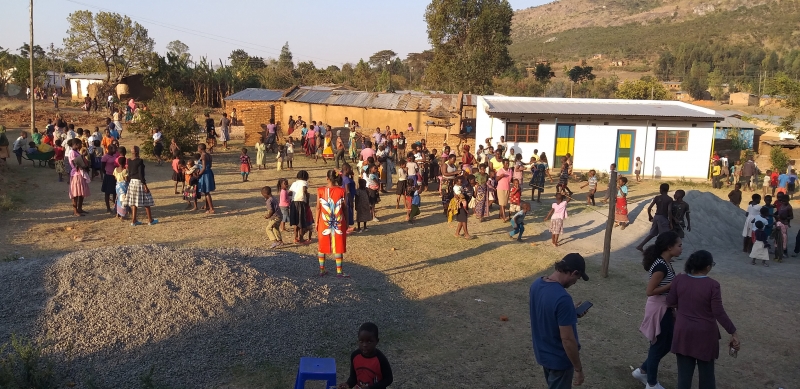Dia de alegria para crianças. É com muita alegria que o Missão Plantai entrega alimentos nas escolas