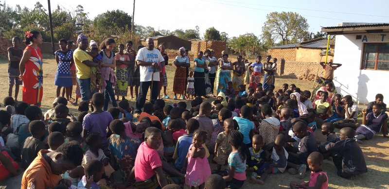 Dia de alegria para crianças. É com muita alegria que o Missão Plantai entrega alimentos nas escolas